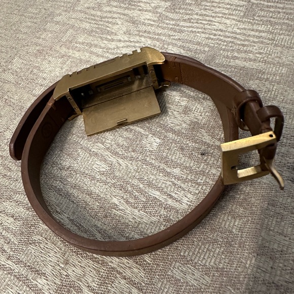 FitBit x Tory Burch Fitbit Flex leather wrist band tan - Picture 4 of 6